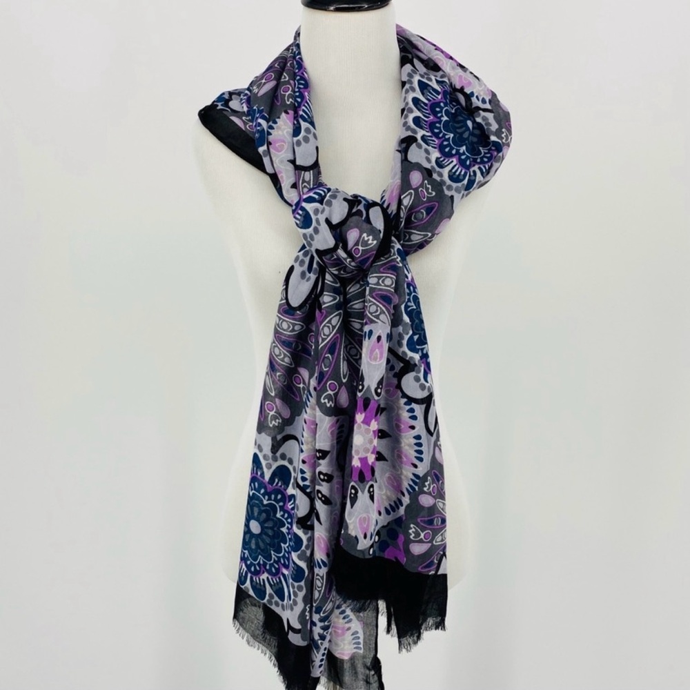 Vera Bradley Soft Fringe Scarf Mimosa Medallion NWT 💜💜💜